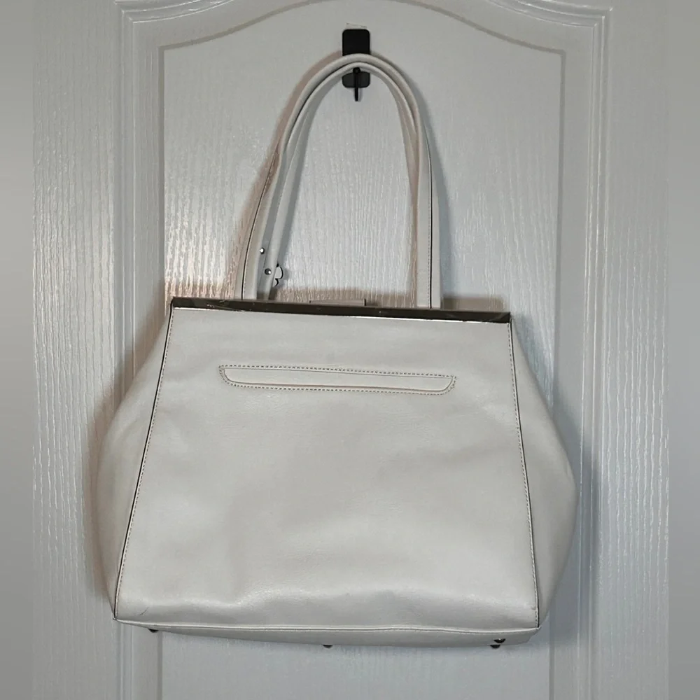 Vera Wang White Floral Baymar Tote